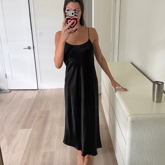 VINCE satin slip dress - Picture 4 of 4